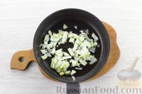 Фото приготовления рецепта: Суп из фасоли с овощами и рисом - шаг №6