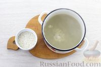 Фото приготовления рецепта: Суп из фасоли с овощами и рисом - шаг №5