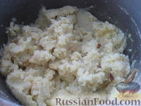 Фото приготовления рецепта: Жареные пирожки с картошкой (постные) - шаг №9