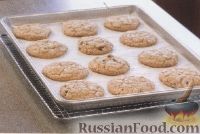 Фото приготовления рецепта: Песочное печенье с шоколадом - шаг №6