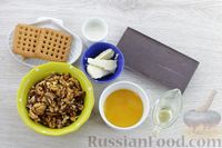 Фото приготовления рецепта: Конфеты из печенья и грецких орехов, в шоколаде - шаг №1