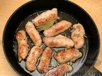 Фото приготовления рецепта: Рулетики из свинины с грибами, маринованными огурцами и морковью - шаг №10