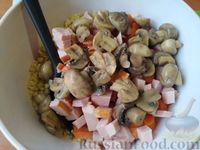 Фото приготовления рецепта: Салат а-ля кутья, с копчёным мясом и маринованными грибами - шаг №5