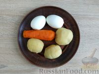 Фото приготовления рецепта: Салат "Оливье" с курицей и авокадо - шаг №8
