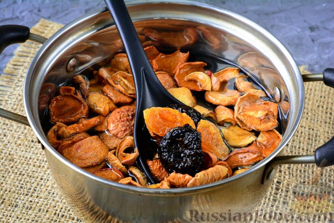 Рецепт вкуснейшего компота из сухофруктов с апельсином и корицей