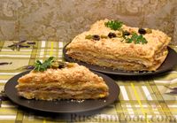 Фото приготовления рецепта: Закусочный торт "Наполеон" с консервированной рыбой, яйцами и сыром - шаг №25