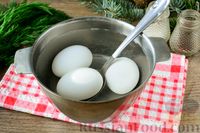 Фото приготовления рецепта: Фаршированные яйца "Селёдка под шубой" - шаг №3