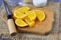 Фото приготовления рецепта: Компот из сухофруктов с апельсинами - шаг №3