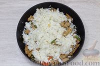 Фото приготовления рецепта: Рис со свининой и овощами (в сковороде) - шаг №8