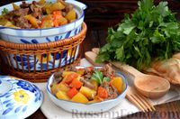 Фото приготовления рецепта: Салат с цветной капустой, ветчиной, огурцами, кукурузой и яблоком - шаг №17