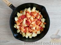 Фото приготовления рецепта: Картошка, тушенная с болгарским перцем и фасолью в томатном соусе - шаг №5