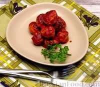 Фото приготовления рецепта: Тефтели из индейки в пряном томатном соусе (в духовке) - шаг №10