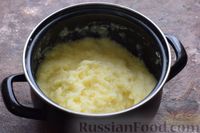 Фото приготовления рецепта: Картофельная запеканка с фаршем, грибами и сыром - шаг №3