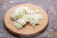 Фото приготовления рецепта: Капустняк по-польски со свежей и квашеной капустой - шаг №6