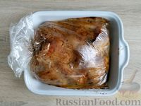 Фото приготовления рецепта: Куриные крылышки, запечённые в пакете - шаг №6