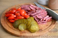 Фото приготовления рецепта: Домашняя шаурма с копчёной колбасой и овощами - шаг №2