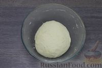 Фото приготовления рецепта: Дрожжевые пирожки с яйцом и зелёным луком (в духовке) - шаг №18