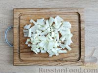 Фото приготовления рецепта: Тушёная картошка с мясом, грибами и сметаной - шаг №2