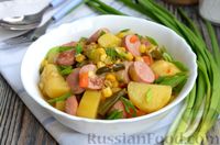 Фото приготовления рецепта: Рагу из замороженных овощей с картошкой и сосисками - шаг №12