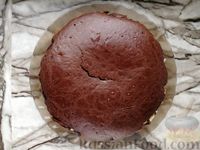 Фото приготовления рецепта: Пирог-торт "Баунти" с кокосовым заварным кремом и шоколадной глазурью - шаг №24