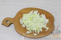 Фото приготовления рецепта: Слоёный салат с куриной печенью, помидорами и яйцами - шаг №5