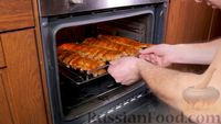 Фото приготовления рецепта: Свиные рёбрышки в духовке под соусом барбекю - шаг №4