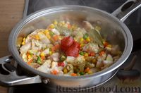 Фото приготовления рецепта: Рис с замороженными овощами и тилапией - шаг №5