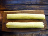Фото приготовления рецепта: Роллы из картошки с селёдкой и солёными огурцами - шаг №15