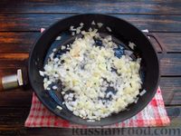 Фото приготовления рецепта: Мясные котлеты с сыром и грецкими орехами - шаг №6