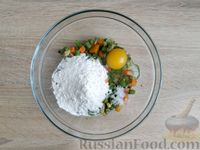 Фото приготовления рецепта: Котлеты из замороженных овощей - шаг №6