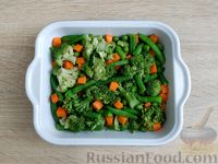 Фото приготовления рецепта: Запеканка из замороженных овощей - шаг №3
