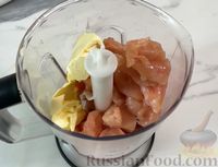 Фото приготовления рецепта: Фрикадельки в томатном соусе (без духовки) - шаг №2