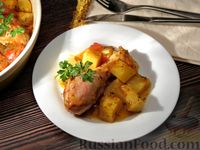 Фото приготовления рецепта: Курица с картошкой в пряном томатном соусе, в духовке - шаг №14