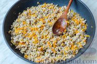 Фото приготовления рецепта: Рис с фаршем (на сковороде) - шаг №4
