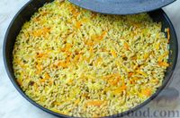 Фото приготовления рецепта: Рис с фаршем (на сковороде) - шаг №8