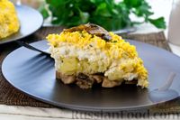 Фото приготовления рецепта: Слоёный салат с шампиньонами, картофелем, сыром и яйцами - шаг №22
