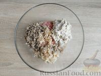 Фото приготовления рецепта: Котлеты из фарша с грибами и квашеной капустой - шаг №9