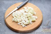 Фото приготовления рецепта: Слоёный киш с курицей, грибами и сыром - шаг №2