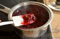 Фото приготовления рецепта: Творожные пирожки с вишней (в духовке) - шаг №4