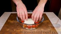 Фото приготовления рецепта: Паста с томатами и сыром фета - шаг №1