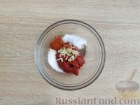 Фото приготовления рецепта: Фасоль, запечённая в томатном соусе (в пакете) - шаг №5