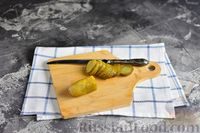 Фото приготовления рецепта: Фокачча с фетой, вялеными томатами, чесноком и базиликом - шаг №14