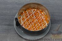Фото приготовления рецепта: Слоёный салат с тунцом, картофелем, морковью, кукурузой и яйцами - шаг №9