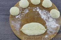 Фото приготовления рецепта: Жареные творожные пирожки с картофелем - шаг №12