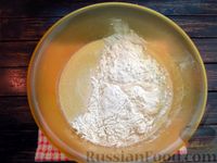 Фото приготовления рецепта: Домашний хлеб-батон на молоке и сливочном масле - шаг №8