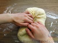 Фото приготовления рецепта: Домашний хлеб-батон на молоке и сливочном масле - шаг №11