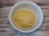 Фото приготовления рецепта: Пирог из песочного теста с отварным мясом и яйцами - шаг №7