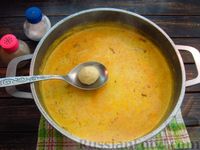 Фото приготовления рецепта: Несладкий молочный суп с картофельными клёцками и морковью - шаг №18