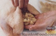 Фото приготовления рецепта: Фаршированная утка со сливочным соусом - шаг №1