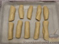 Фото приготовления рецепта: Песочные рулетики на кефире и сливочном масле с яблоками (без яиц) - шаг №12